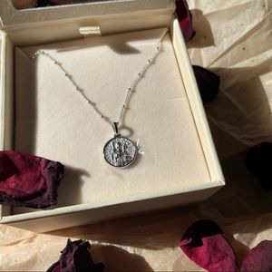 Awe inspired mini hera necklace